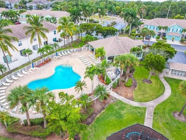 3635 Pine Oak CIR, Unit 102, FORT MYERS, FL 33916
