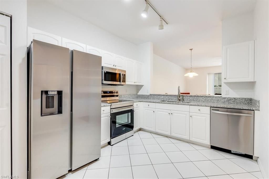 3635 Pine Oak Cir, Unit 102, Fort Myers, FL 33916 Photo