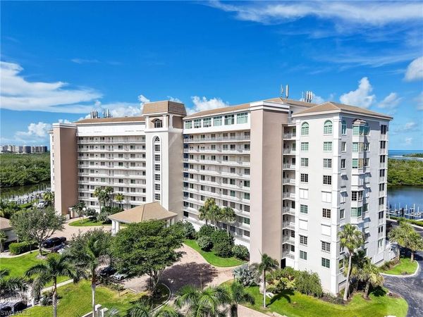 13105 Vanderbilt DR, Unit 909, NAPLES, FL 34110