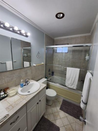 1821 NE 62nd St, Unit 431, Fort Lauderdale, FL 33308 Photo