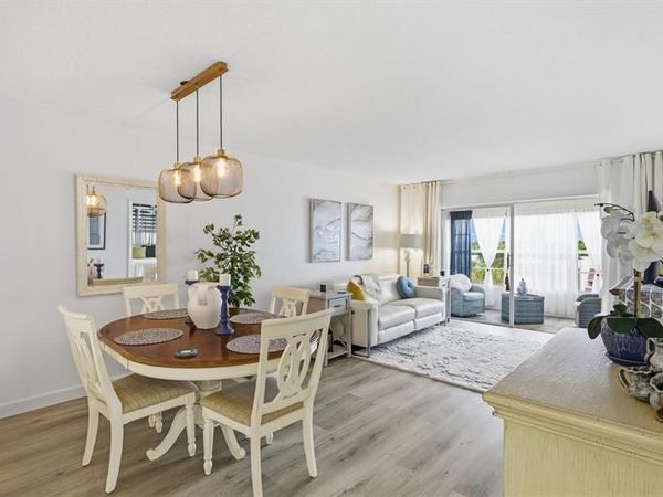 2991 NW 46 Avenue, Unit 410, Lauderdale Lakes, FL 33313