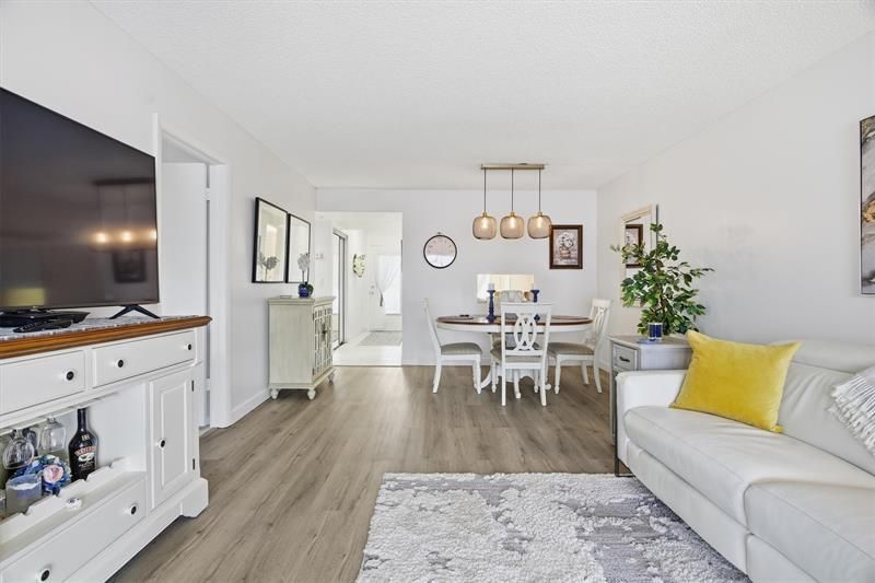 2991 NW 46 Avenue, Unit 410, Lauderdale Lakes, FL 33313 Photo