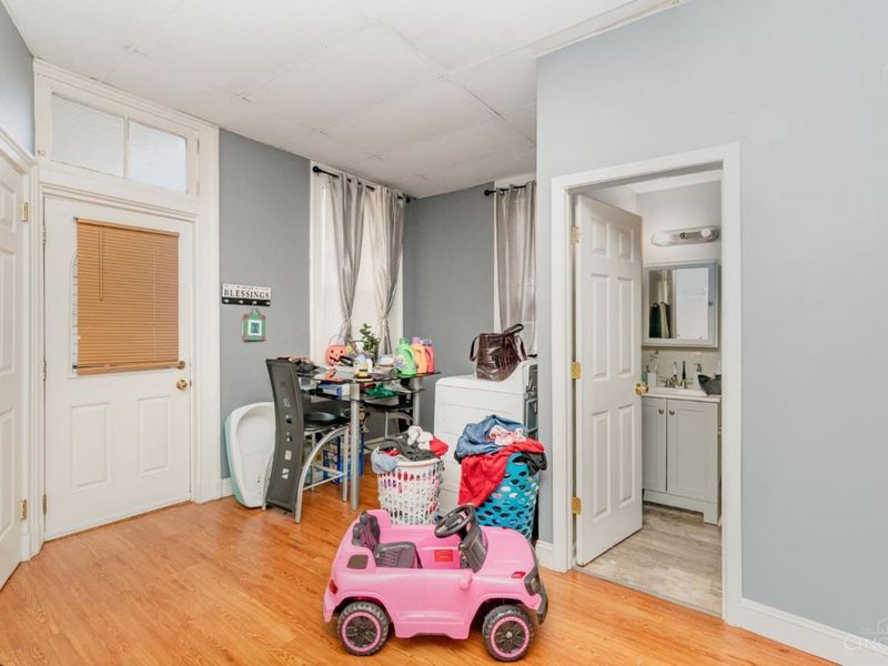 4033 W Liberty Street, Cincinnati, OH 45205 Photo 14