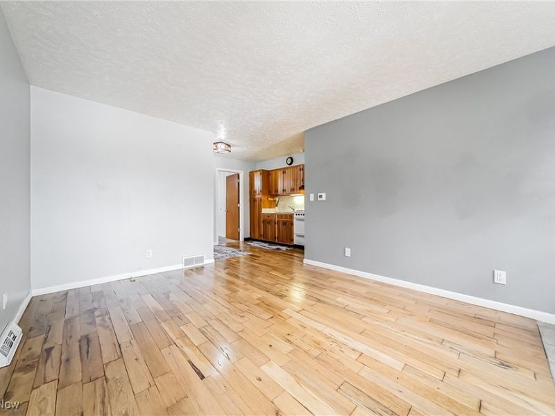 38850 Detroit Road, Avon, OH 44011 Photo 18