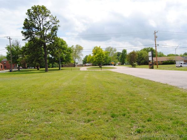 Arlington , Ada, OK 74820