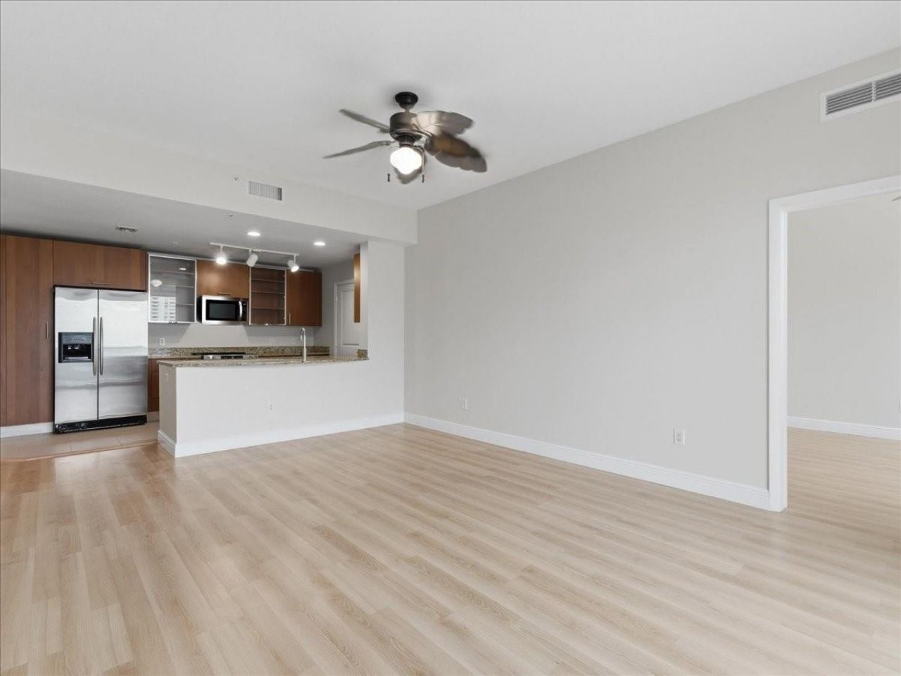 1945 S Ocean Drive, Unit 509, Hallandale Beach, FL 33009 Photo