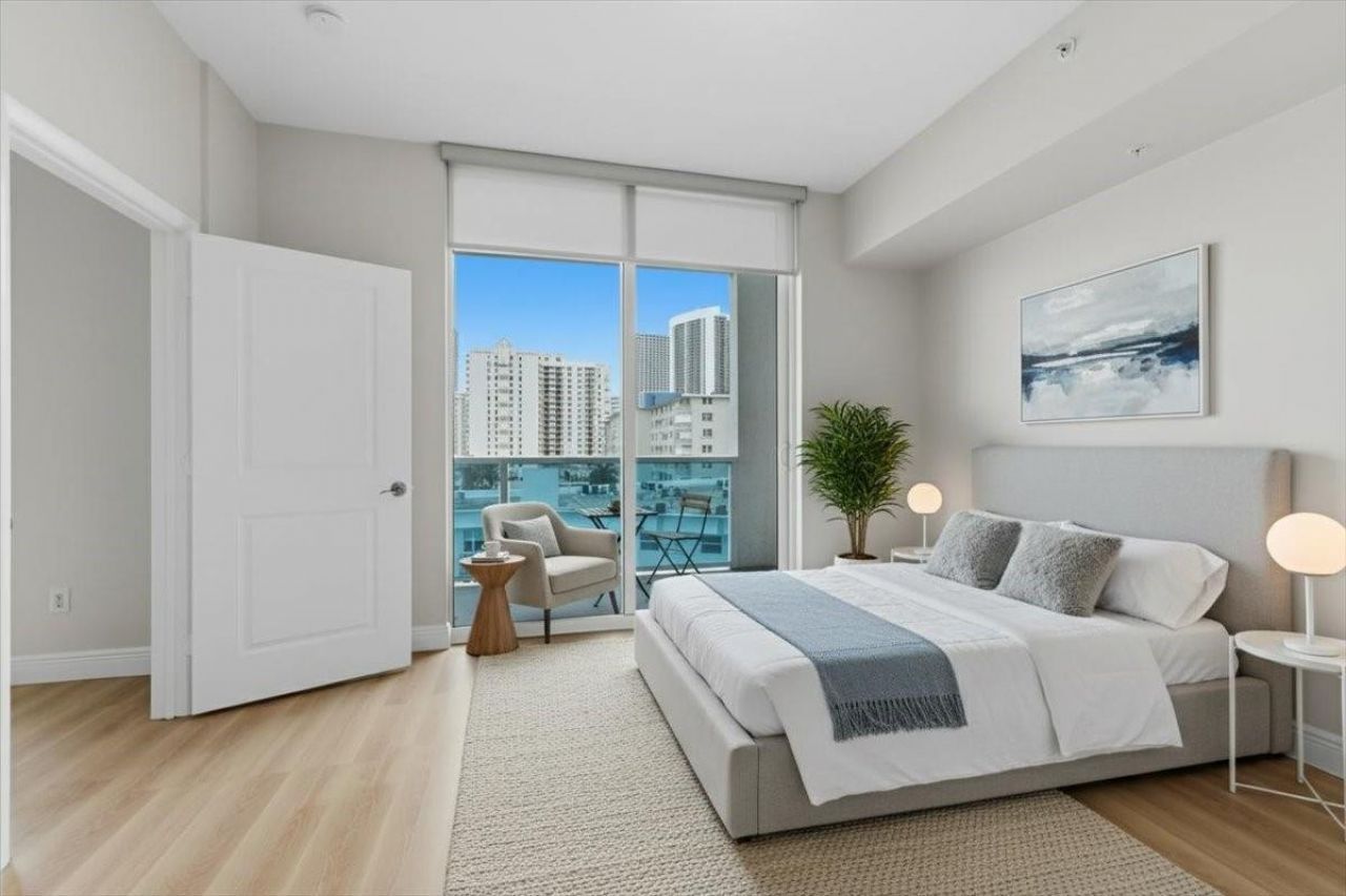 1945 S Ocean Drive, Unit 509, Hallandale Beach, FL 33009 Photo