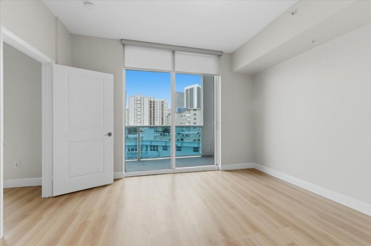 1945 S Ocean Drive, Unit 509, Hallandale Beach, FL 33009 Photo