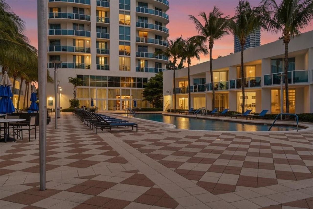 1945 S Ocean Drive, Unit 509, Hallandale Beach, FL 33009 Photo