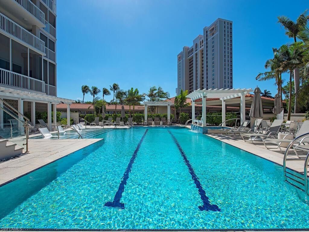 6585 Nicholas Blvd, Unit 1102, Naples, FL 34108 Photo