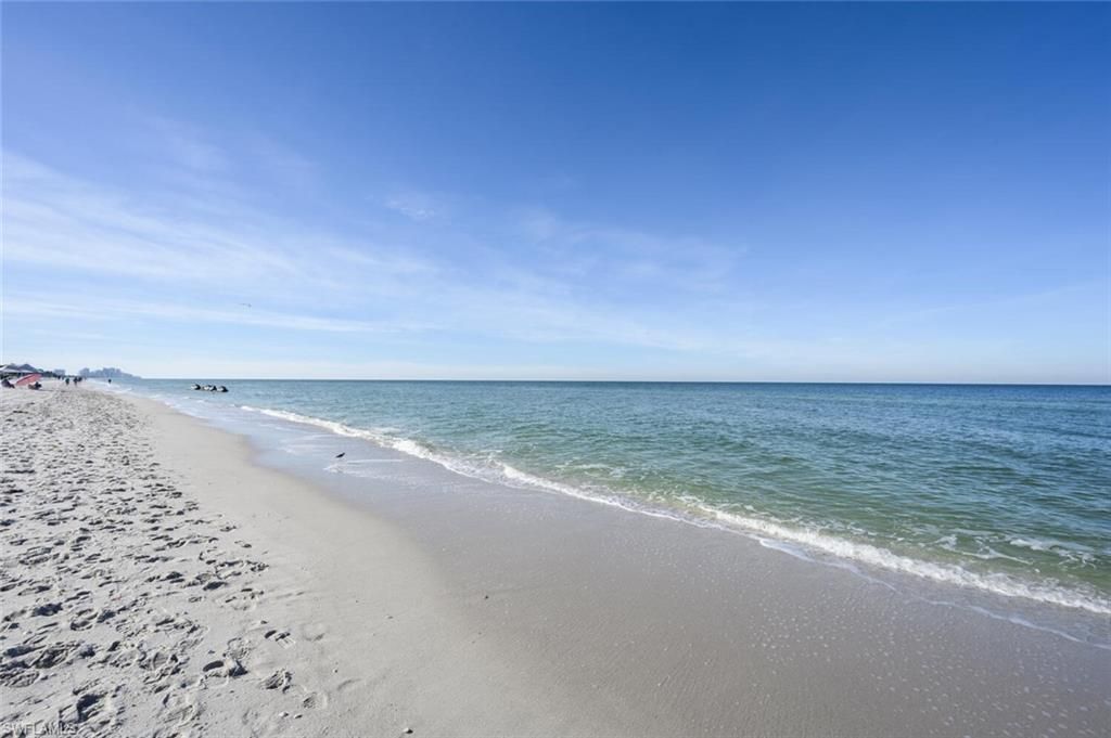 6585 Nicholas Blvd, Unit 1102, Naples, FL 34108 Photo