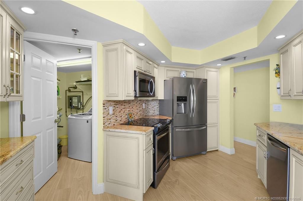 9600 S Ocean Drive, Unit 1009, Jensen Beach, FL 34957 Photo