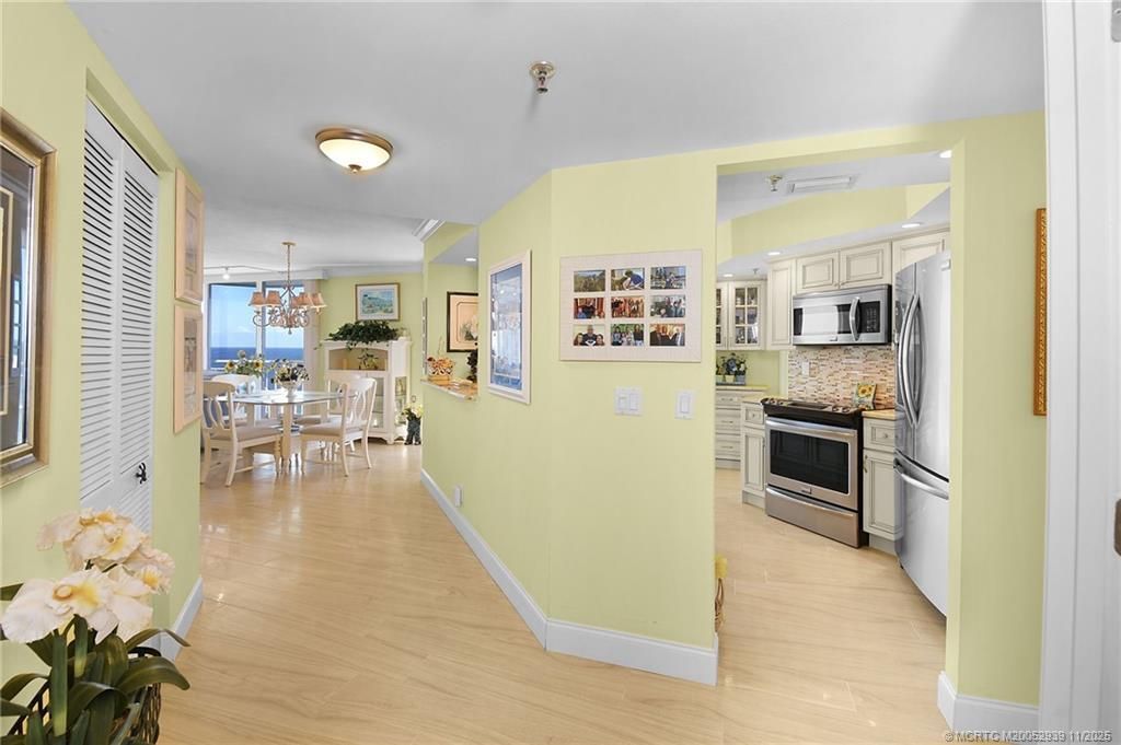 9600 S Ocean Drive, Unit 1009, Jensen Beach, FL 34957 Photo