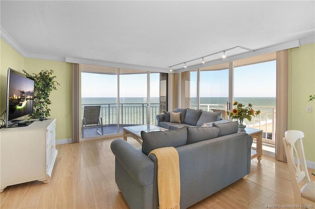 9600 S Ocean Drive, Unit 1009, Jensen Beach, FL 34957 Photo