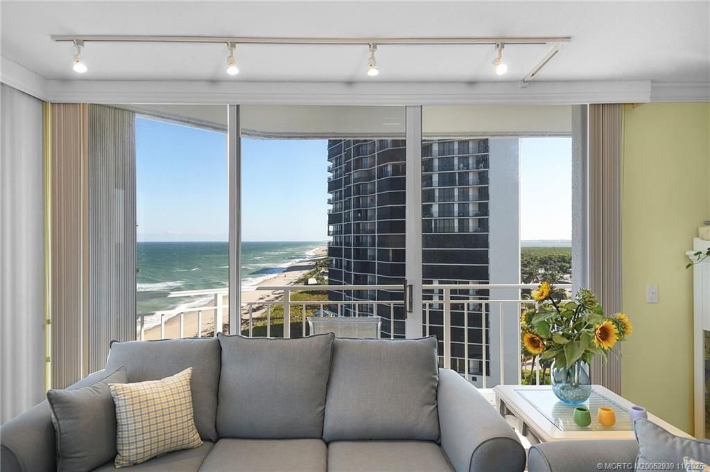 9600 S Ocean Drive, Unit 1009, Jensen Beach, FL 34957 Photo