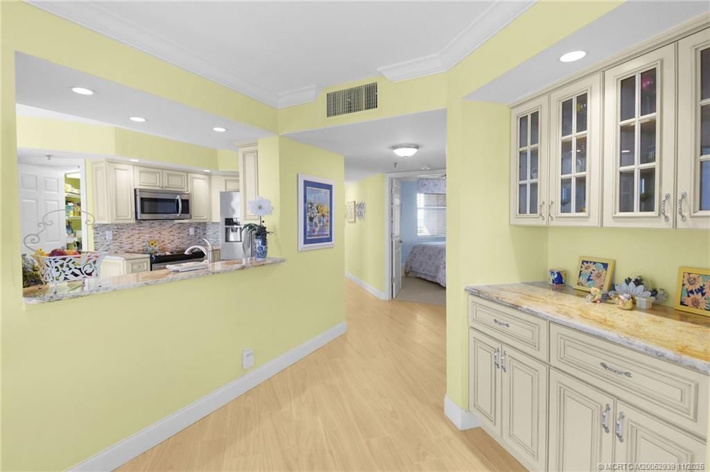 9600 S Ocean Drive, Unit 1009, Jensen Beach, FL 34957 Photo