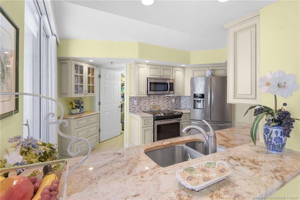 9600 S Ocean Drive, Unit 1009, Jensen Beach, FL 34957 Photo