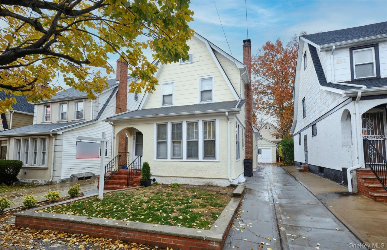 109-15 200th Street, Saint Albans, NY 11412 Main Photo