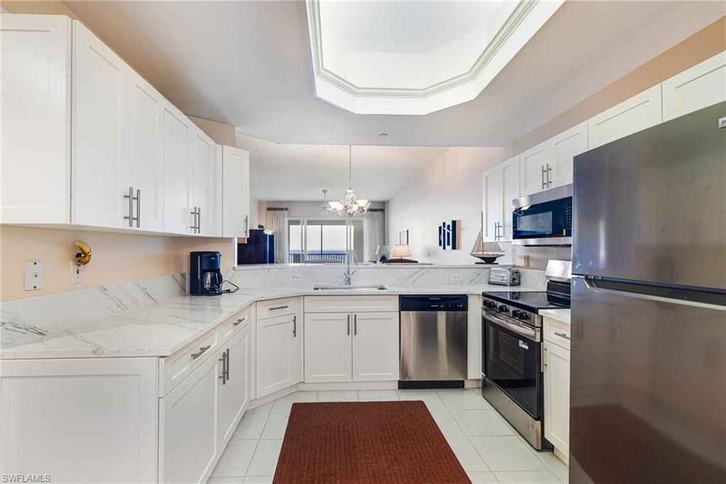 14815 Laguna Dr, Unit 702, Fort Myers, FL 33908 Photo