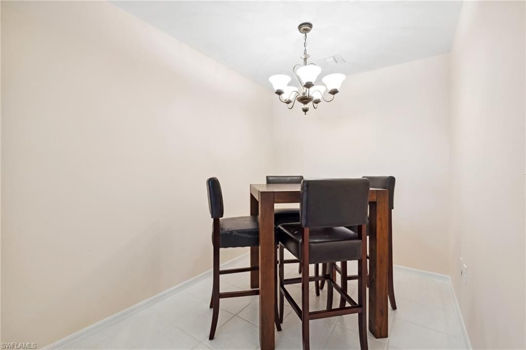 14815 Laguna Dr, Unit 702, Fort Myers, FL 33908 Photo