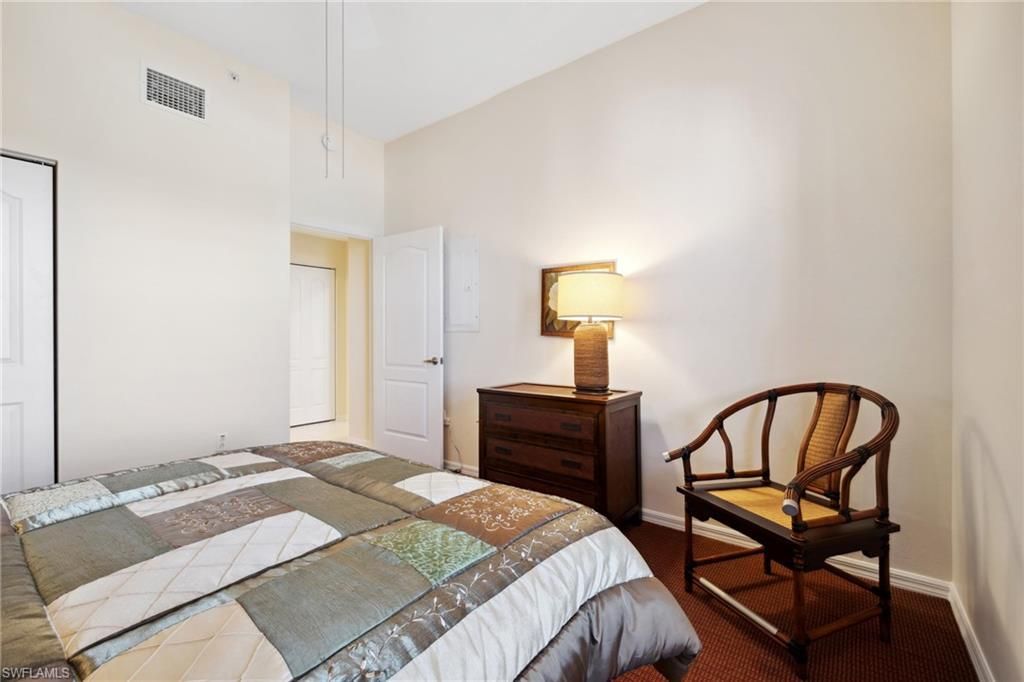 14815 Laguna Dr, Unit 702, Fort Myers, FL 33908 Photo