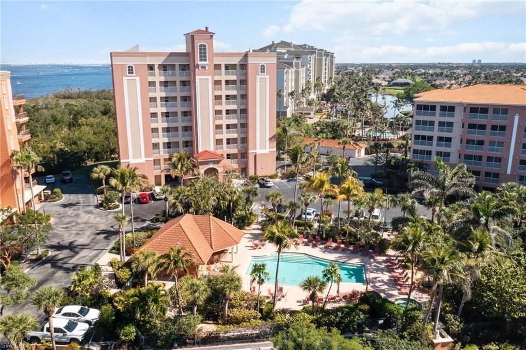 14815 Laguna Dr, Unit 702, Fort Myers, FL 33908 Photo