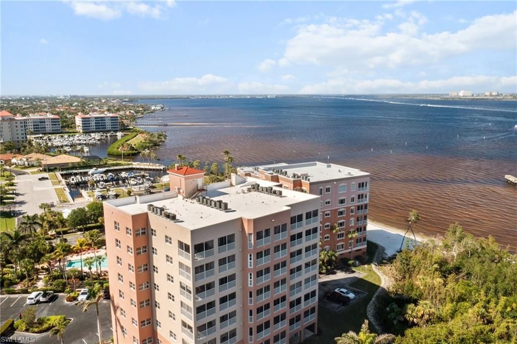14815 Laguna Dr, Unit 702, Fort Myers, FL 33908 Photo