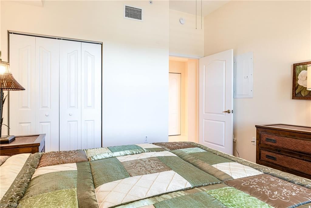 14815 Laguna Dr, Unit 702, Fort Myers, FL 33908 Photo