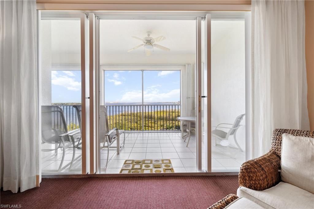 14815 Laguna Dr, Unit 702, Fort Myers, FL 33908 Photo