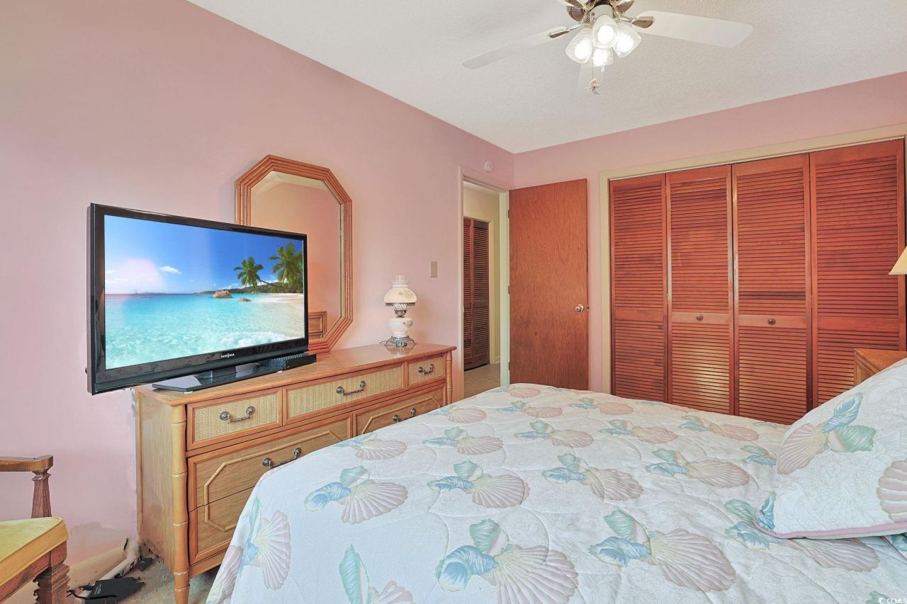 500 Fairway Village Dr. Photo 12