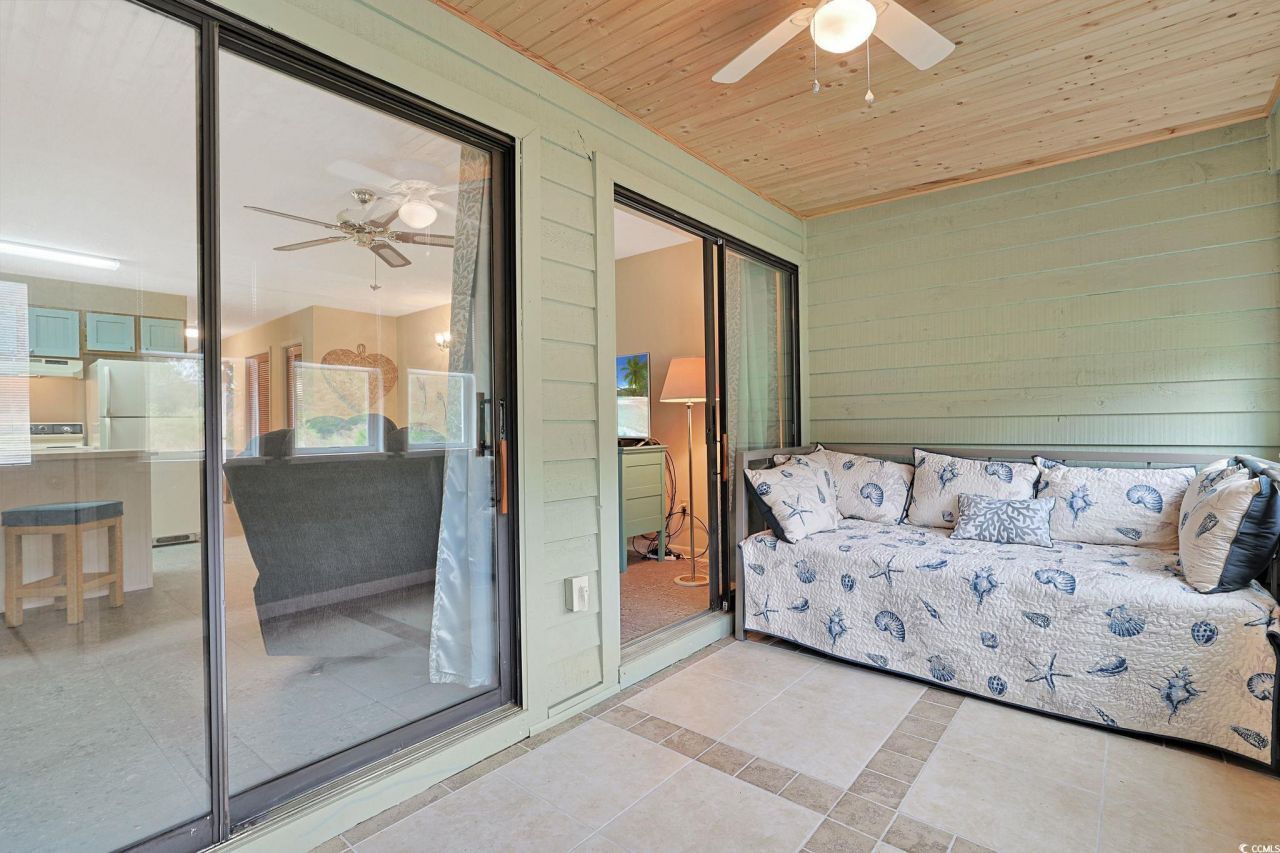 500 Fairway Village Dr. Photo 15