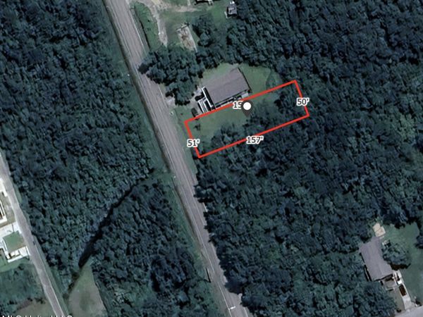 Henderson Avenue, Pass Christian, MS 39571