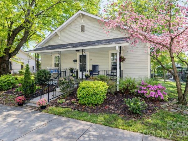 313 Dingler Avenue, Mooresville, NC 28115