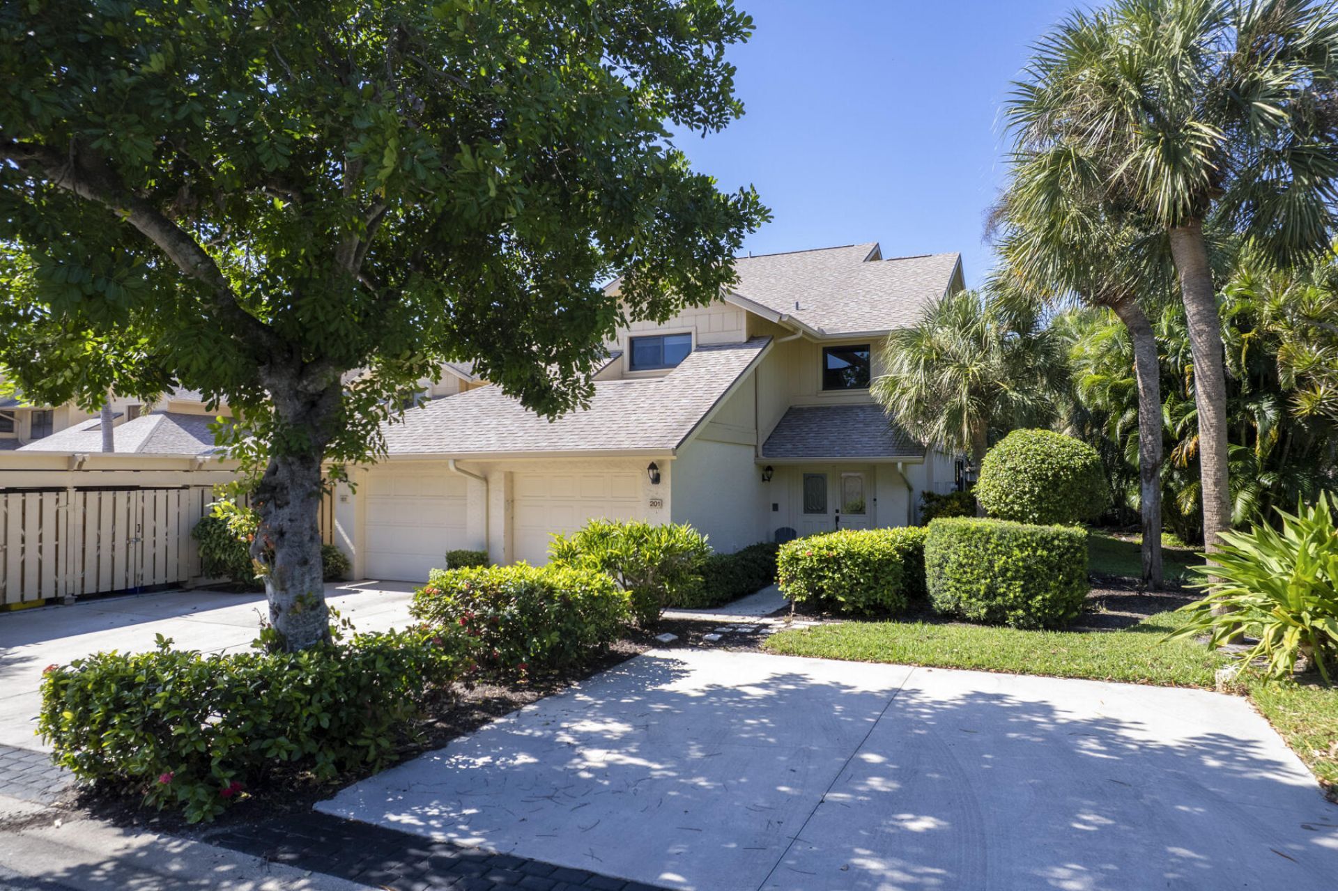 17137 Waterbend Drive, Unit 201, Jupiter, FL 33477 Photo