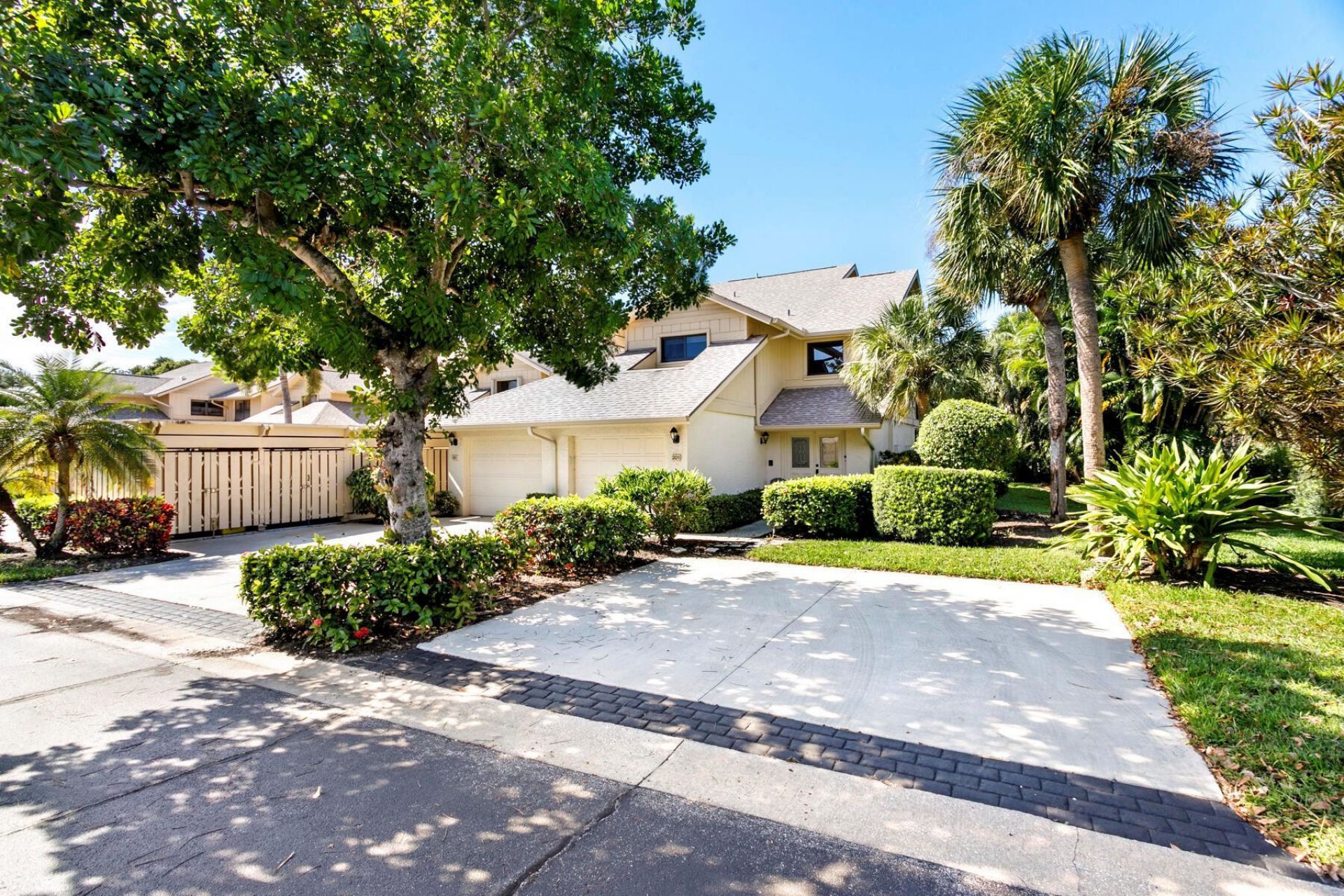 17137 Waterbend Drive, Unit 201, Jupiter, FL 33477 Photo