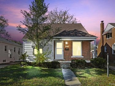 20045 Greenlawn Street, Detroit, MI 48221