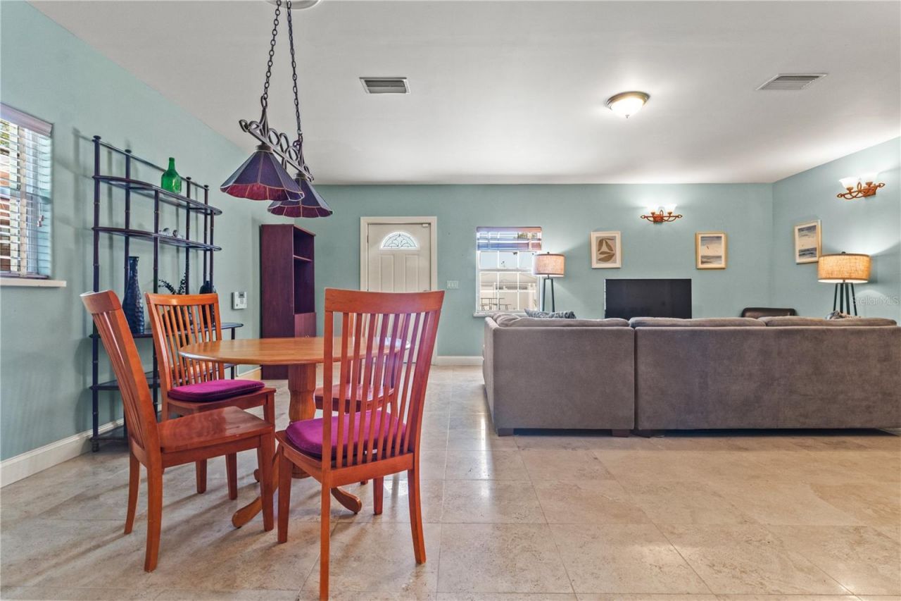 6515 Dimarco Road, Tampa, FL 33634 Photo