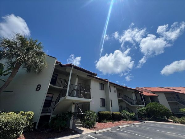1515 PINELLAS BAYWAY S, Unit 15, TIERRA VERDE, FL 33715