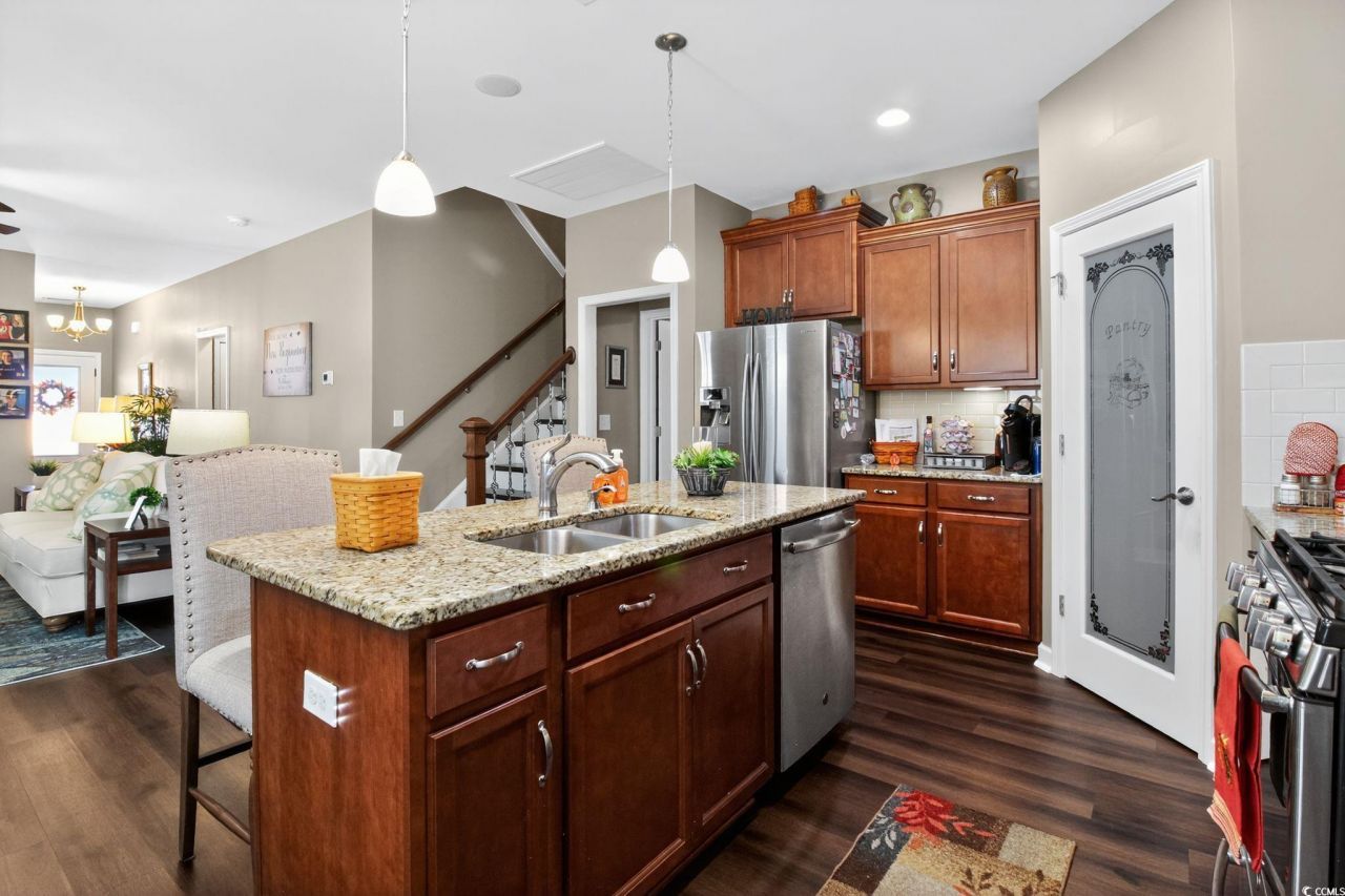 192 Heron Lake Ct. Photo 12