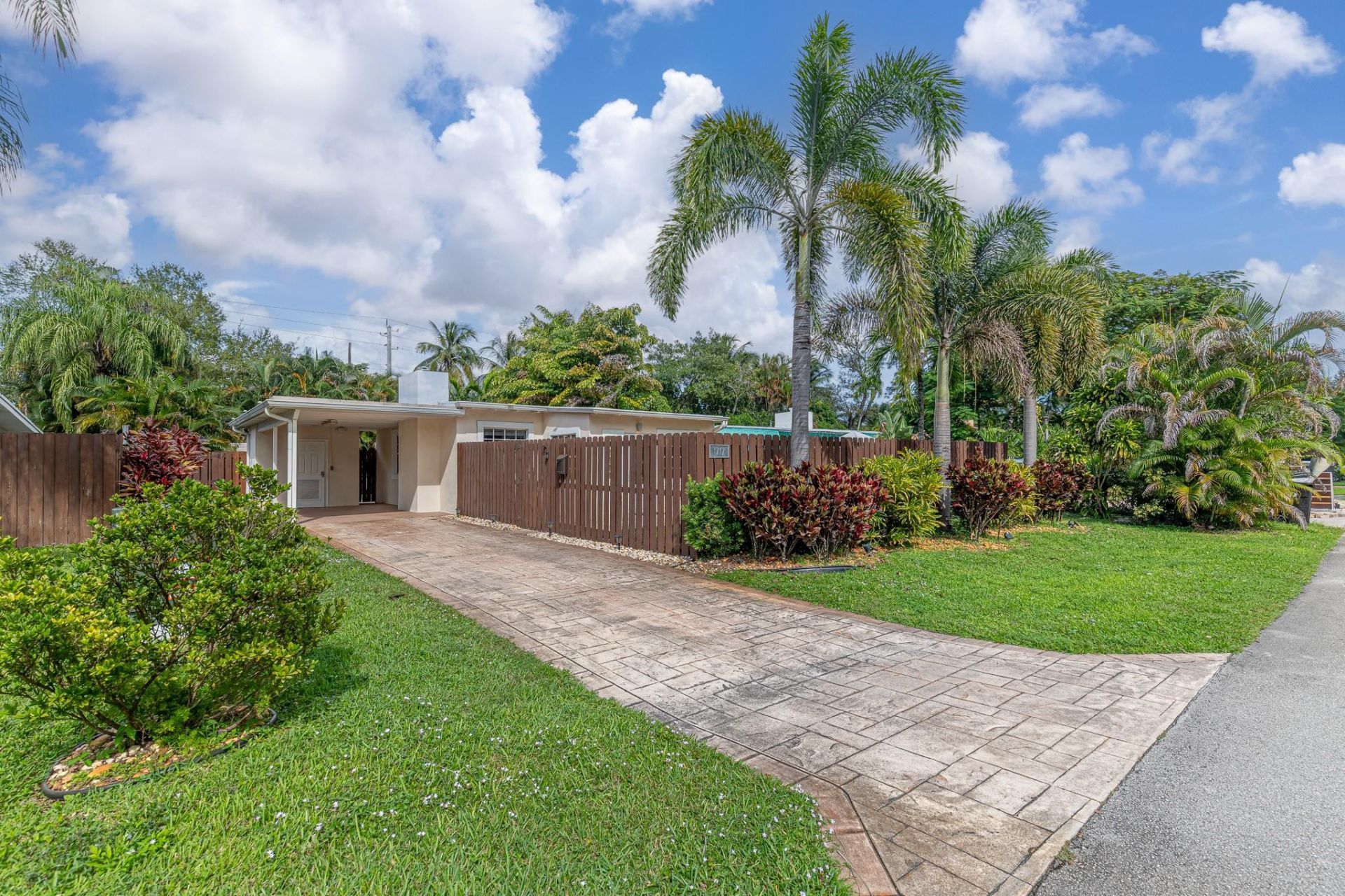 1717 SW 12th Court, Fort Lauderdale, FL 33312 Photo
