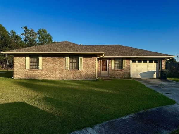 112 Odelia Circle, Houma, LA 70363
