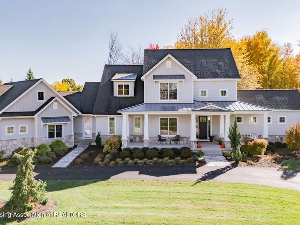 6380 Heathfield Drive, East Lansing, MI 48823