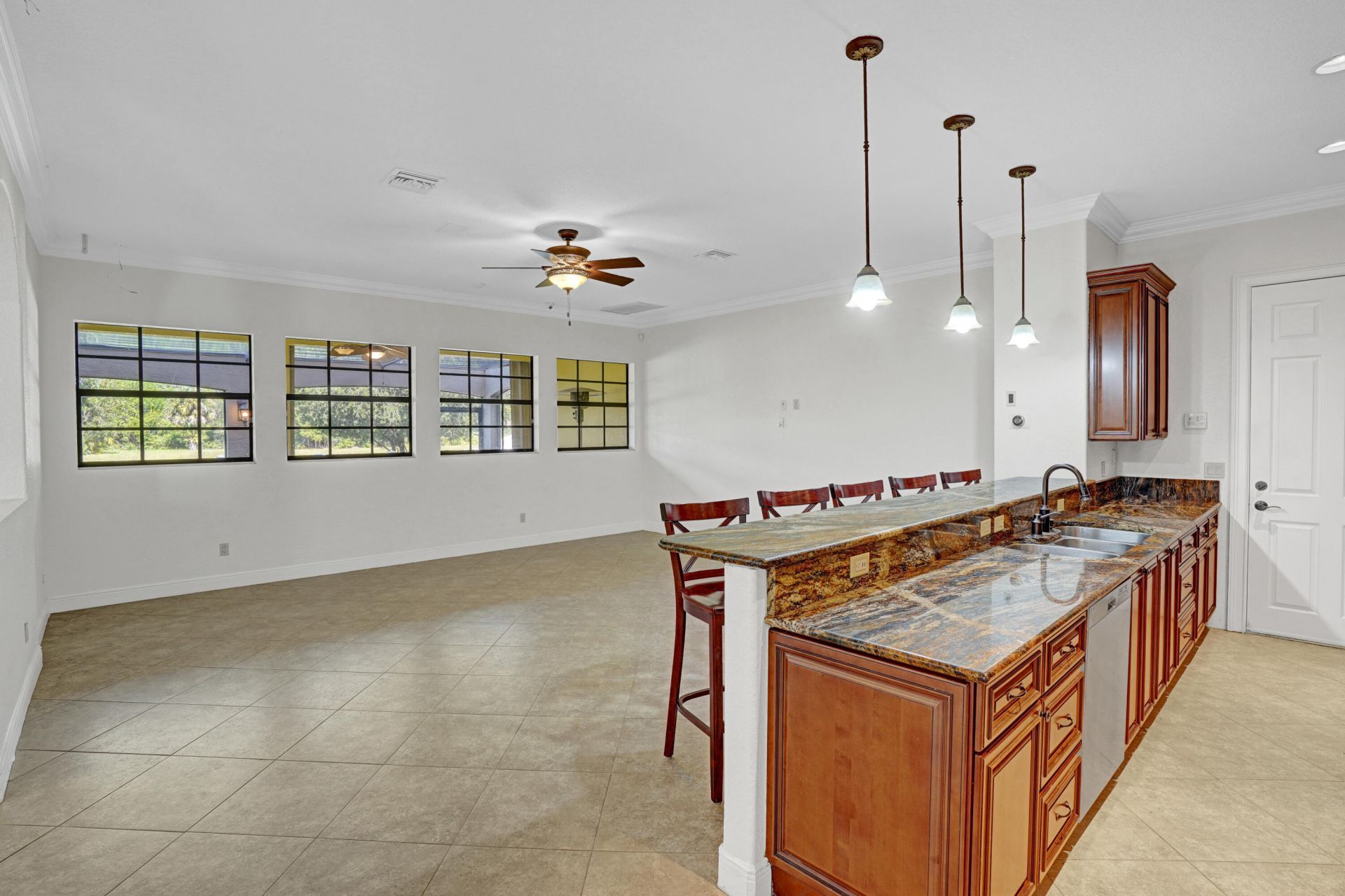 5811 NW Blue Bonnet Court, Port Saint Lucie, FL 34986 Photo