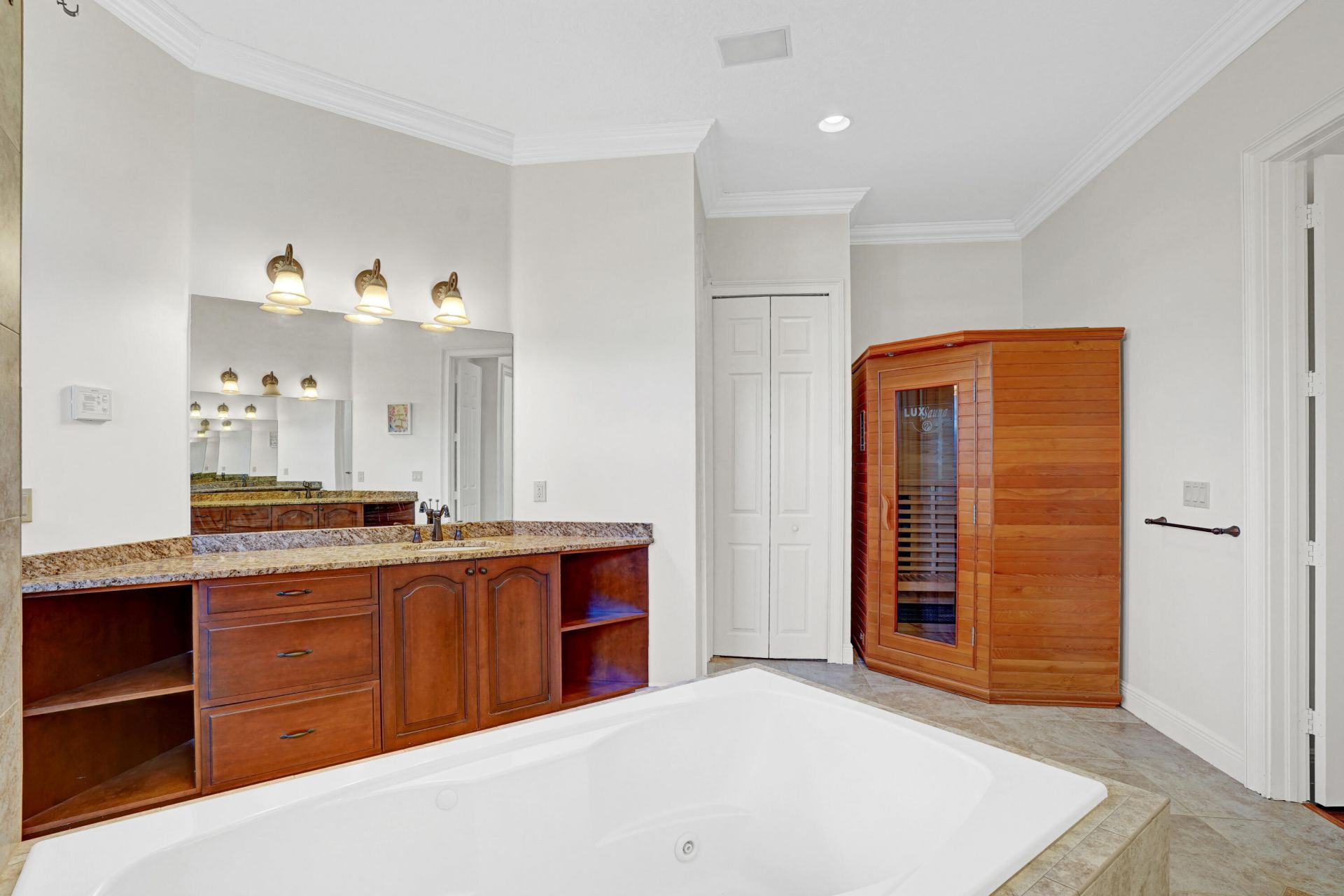 5811 NW Blue Bonnet Court, Port Saint Lucie, FL 34986 Photo