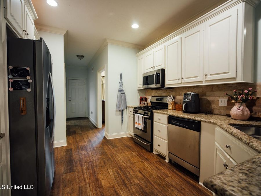 Property Image 6