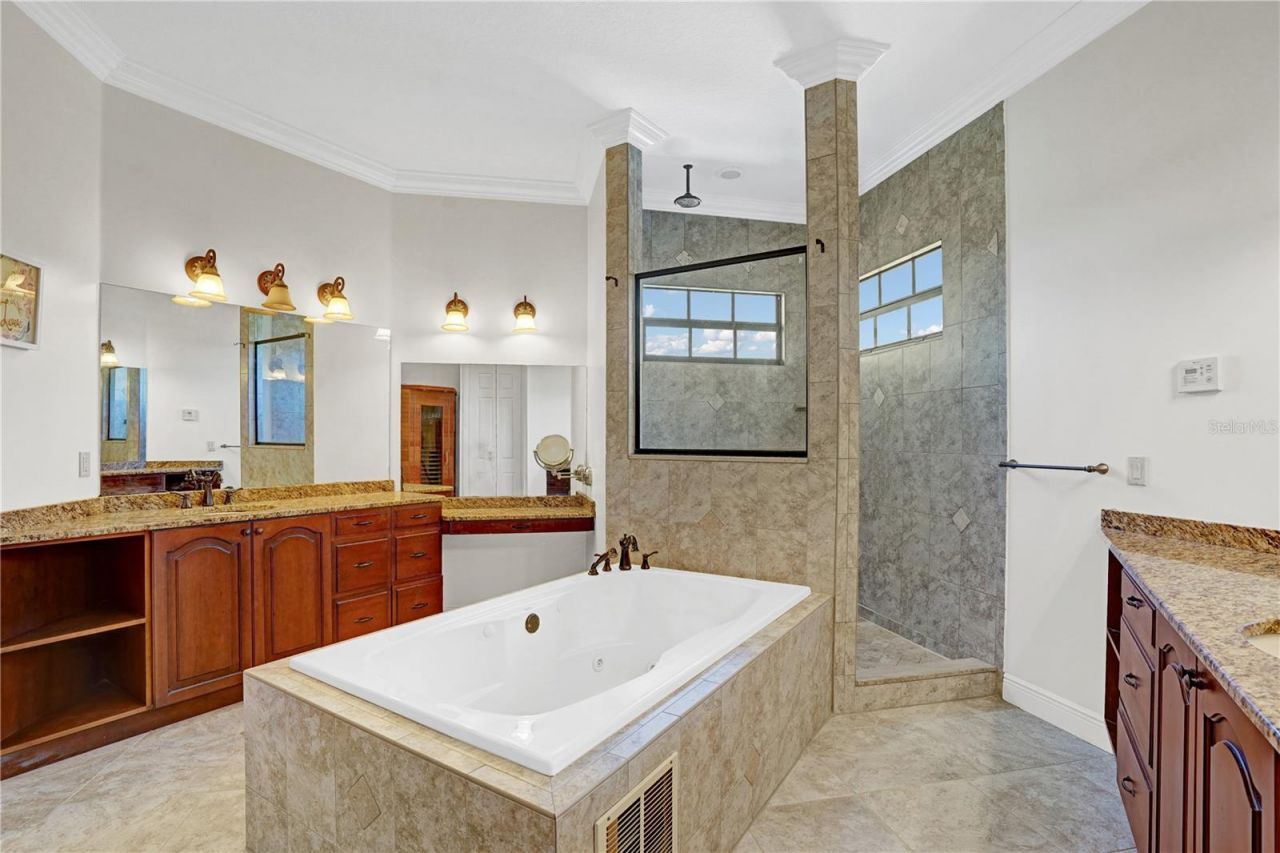 5811 NW Blue Bonnet Court, Port Saint Lucie, FL 34986 Photo