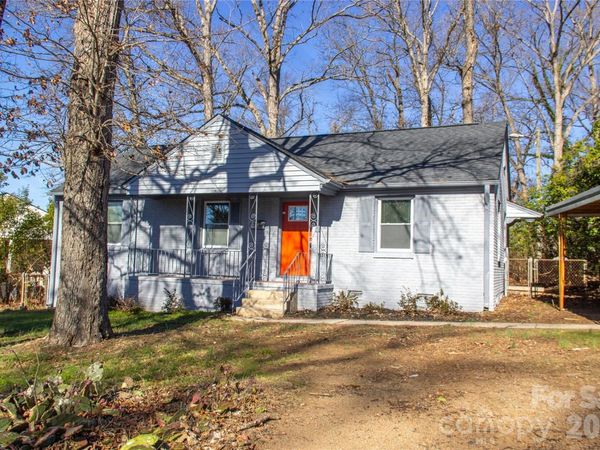 2854 Burbank Drive, Charlotte, NC 28216