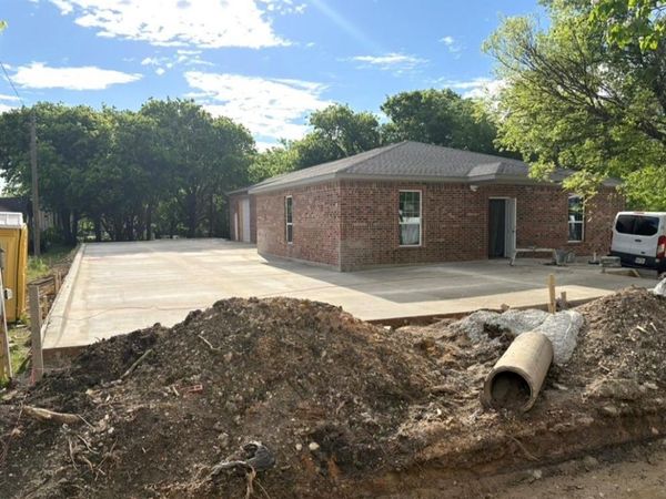 3350 Balomede Street, Lancaster, TX 75134