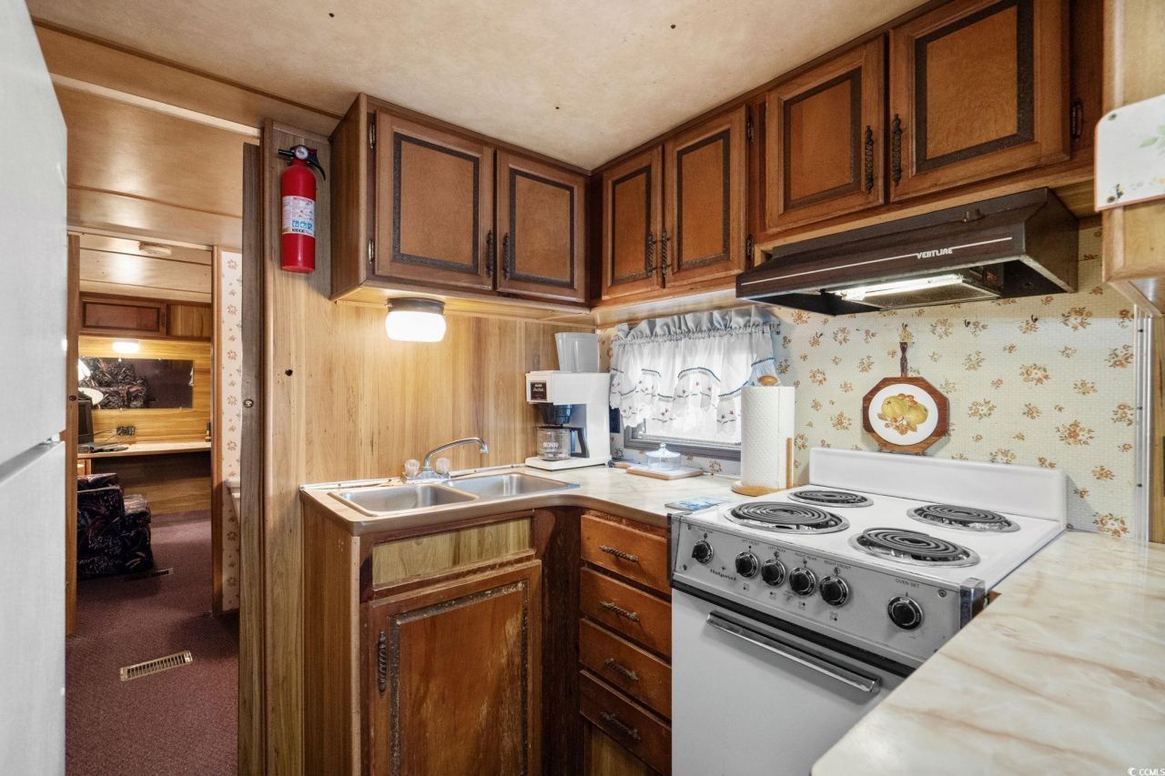 6001 - N-98a S Kings Hwy. Photo 16