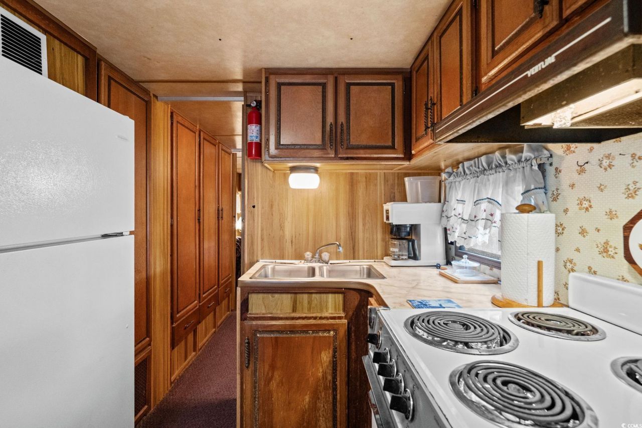 6001 - N-98a S Kings Hwy. Photo 17